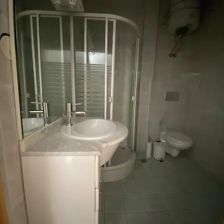 Alexandros Apartment *